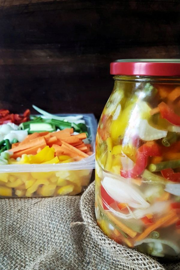 Giardiniera fatta in casa con abbattitore Giardiniera fatta in casa con abbattitore
